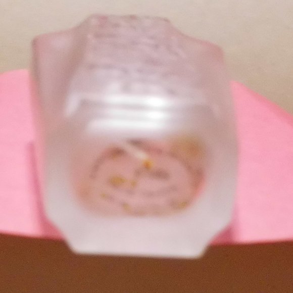 Parfums Givenchy Paris Eau de Toilette - Picture 3 of 3